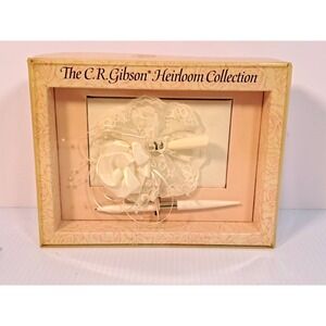 CR‎ Gibson Heirloom Collection Wedding Pen and Stand Set White Satin Rose WA783